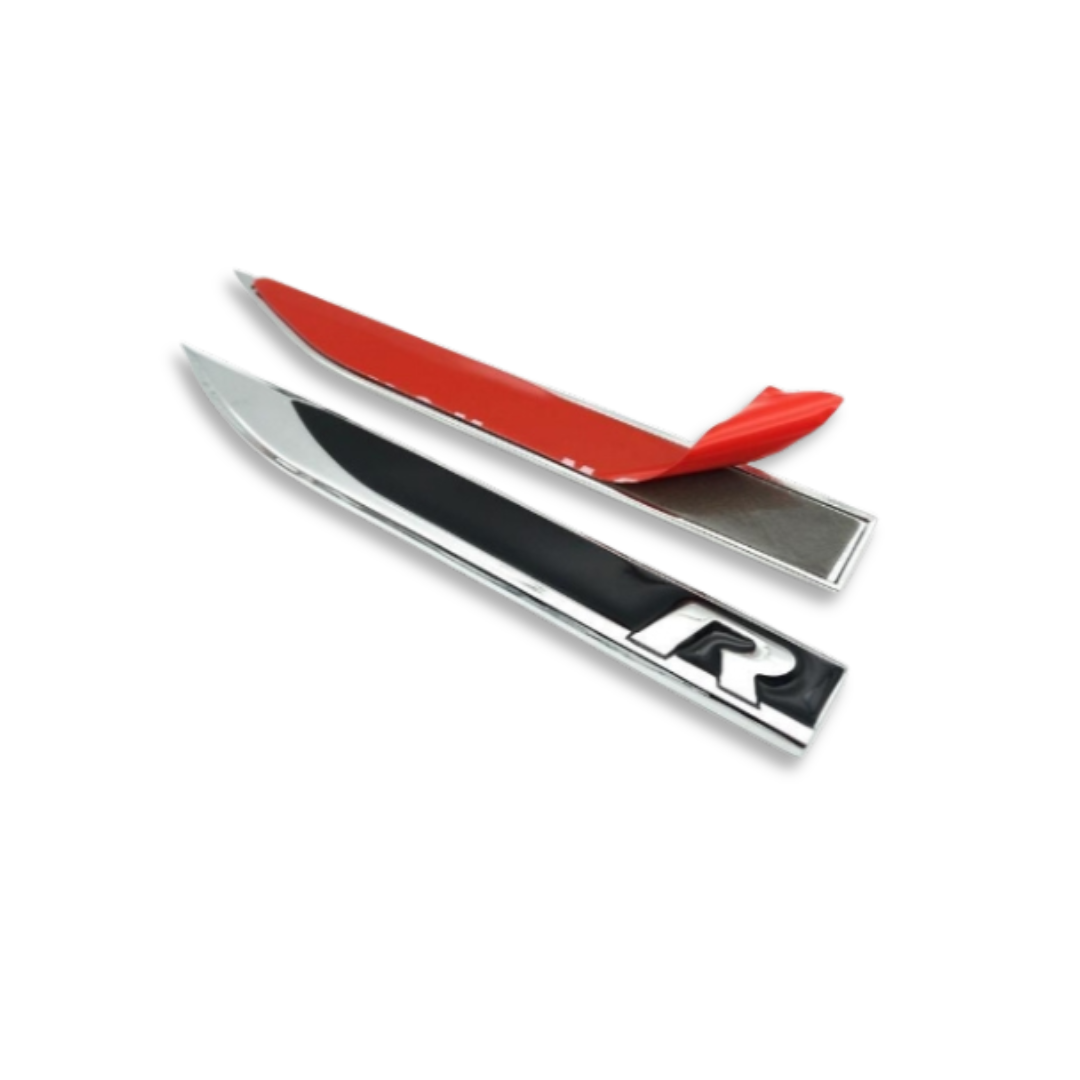 R FENDER BADGES BLACK/SILVER (non oem)