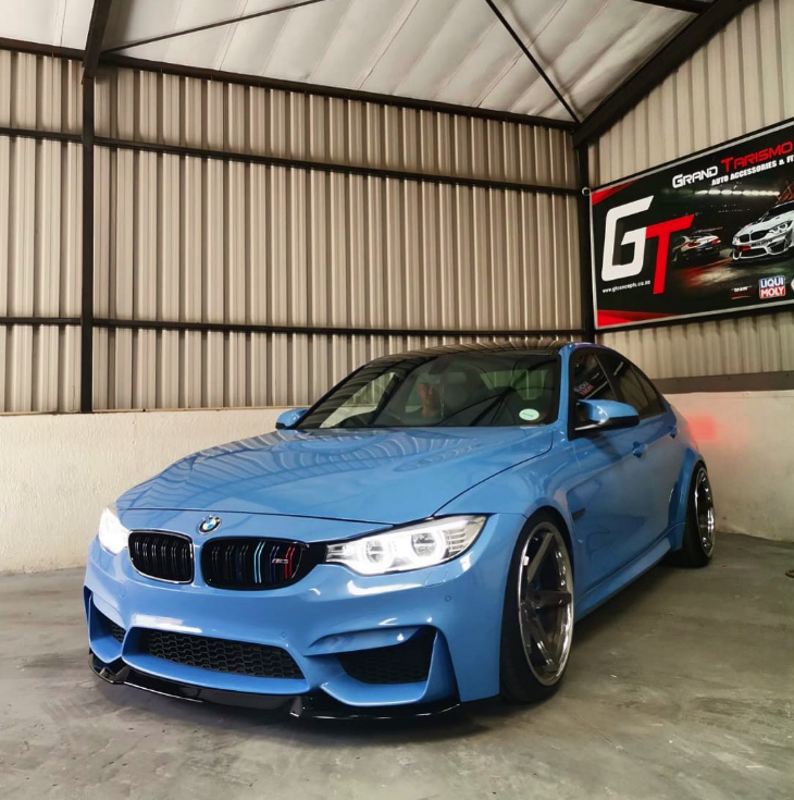 BM F80/F82/F83 M3/M4 CS STYLE GLOSS BLACK FRONT SPOILER (non oem)