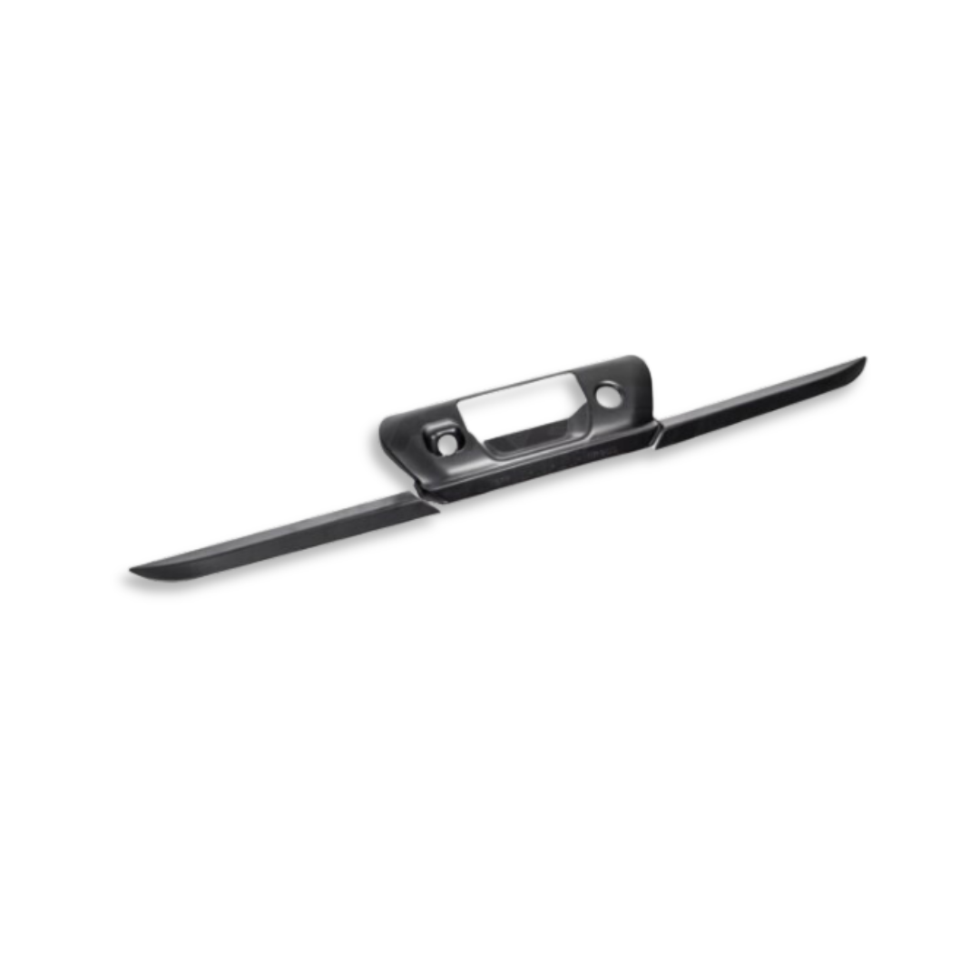 NISSAN NAVARA TAILGATE ARROW KIT WITH REVERSE CAMERA HOLE (non oem)